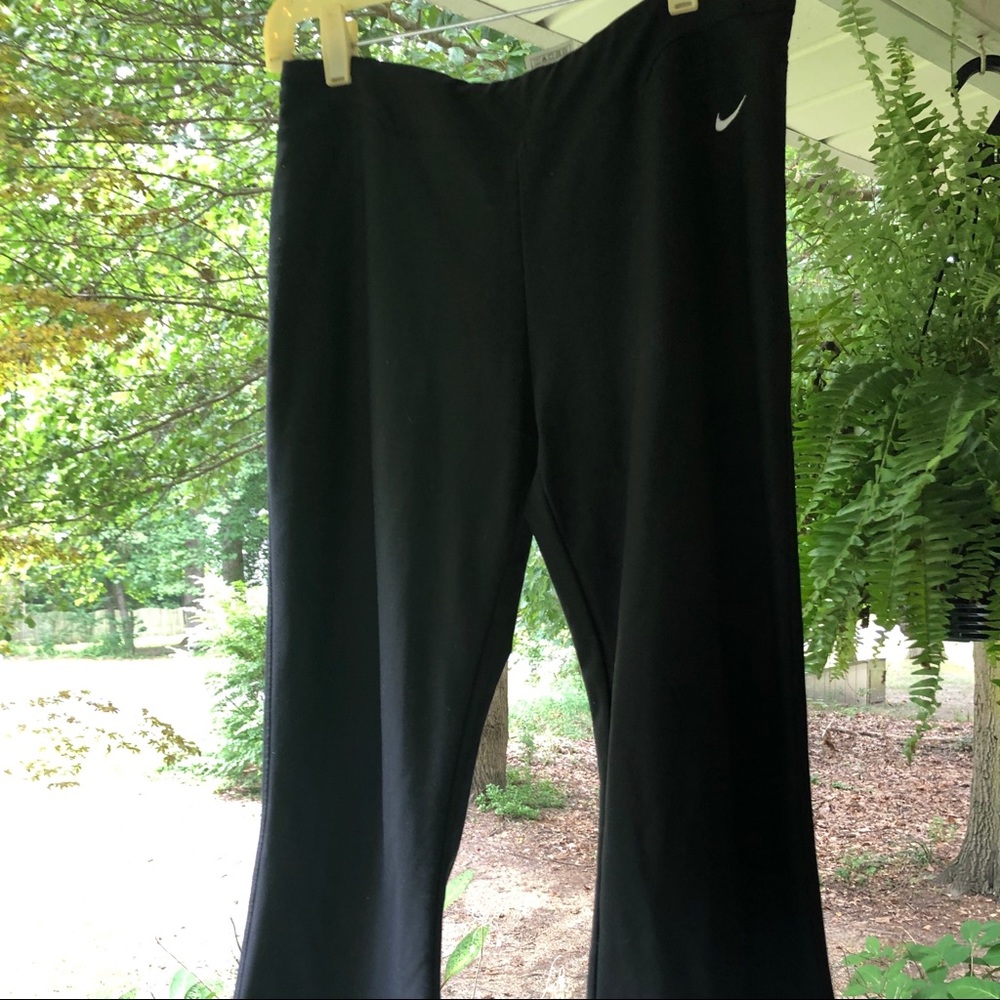 🏃🏼‍♀️NIKE Dry-fit Capri Tights, M🧘‍♀️